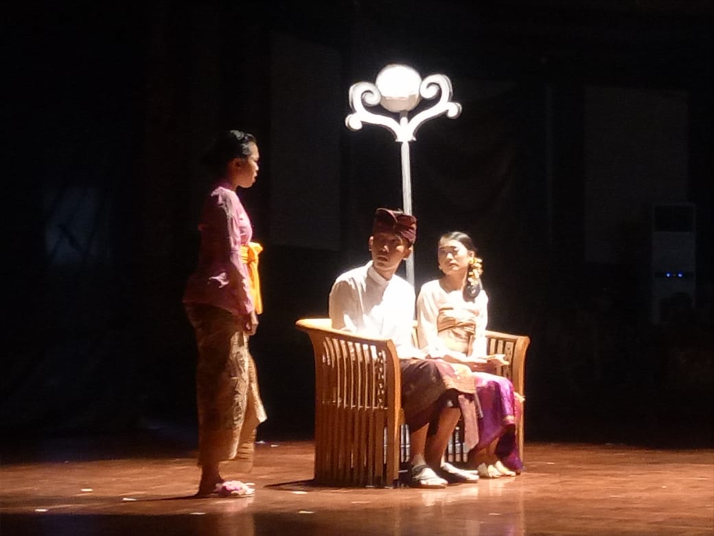  Bulan Bahasa Bali, Teater 3 Garap Kisah Cinta Made Sarati dan Dayu Priya