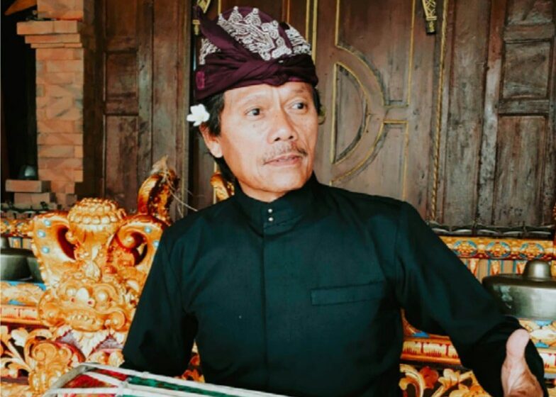  I Nyoman Windha, S.SKar., M.A. Melanglang Buana Bersama Gamelan Bali