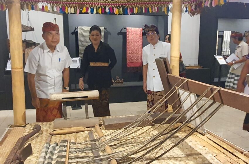  Museum Bali Miliki Koleksi Kain Langka Berumur Ratusan Tahun