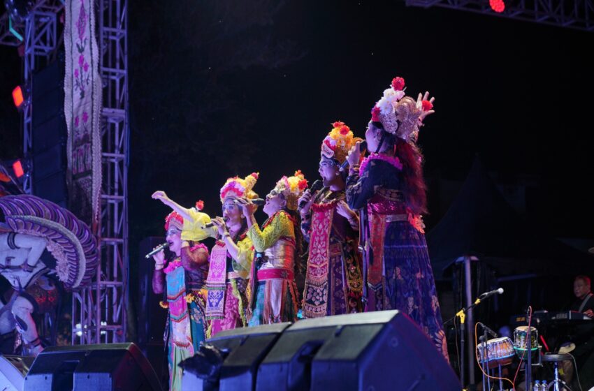  Pesta Rakyat Perayaan HUT ke 253 Kota Gianyar Padukan Musik dan Seni Tradisional