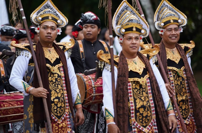  Tari Barong, Baris Gede, Pendet dan Tari Kera dalam Perayaan Budaya Bali di The Nusa Dua