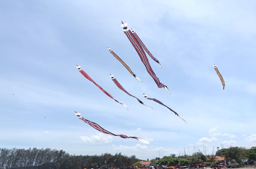  Denpasar Kite Festival IX: Merawat Warisan Budaya, Membangun Rasa Kebersamaan Antargenerasi