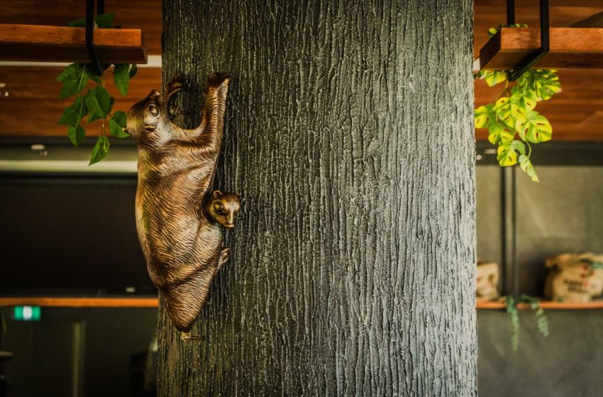  Ketut Putrayasa, Pajang 14 Karya di Mandai Rainforest Resort By Banyan Tree, Singapura