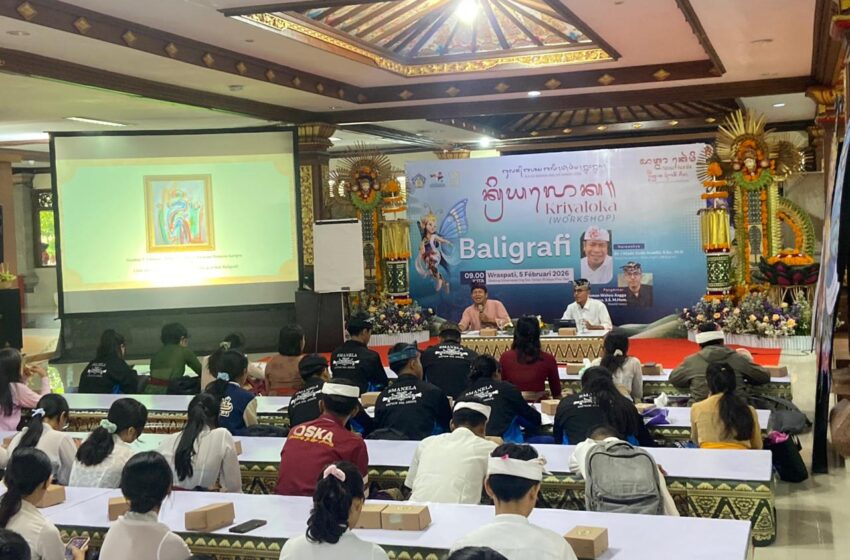  Generasi Muda Penasaran Cara Penggunaan Aksara Bali di Baligrafi: Workshop Baligrafi di Bulan Bahasa Bali VIII