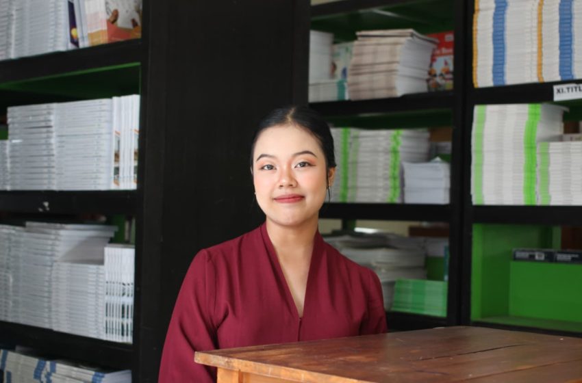  Ni Komang Pradnyawati Garap Konten “Elek”: Juara I Bulan Bahasa Bali 2026