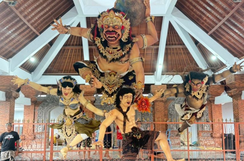  14 Ogoh-Ogoh Hidupkan Bencingah Kesiman