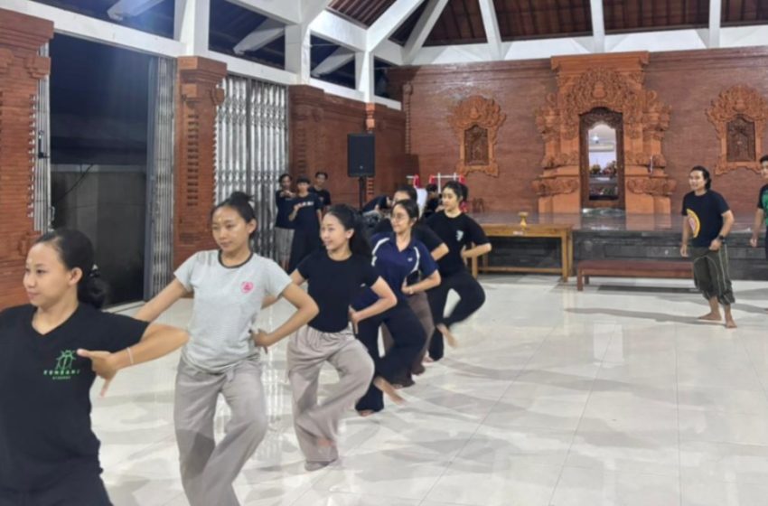  Tampil di PKB 2026, Komunitas Seni Baturenggong Angkat Kearipan Lokal Desa Mengwi